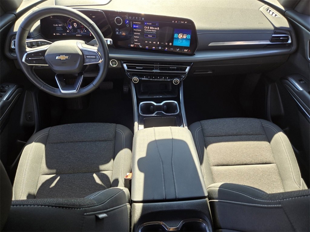 Used 2025 Chevrolet Traverse LT image 15