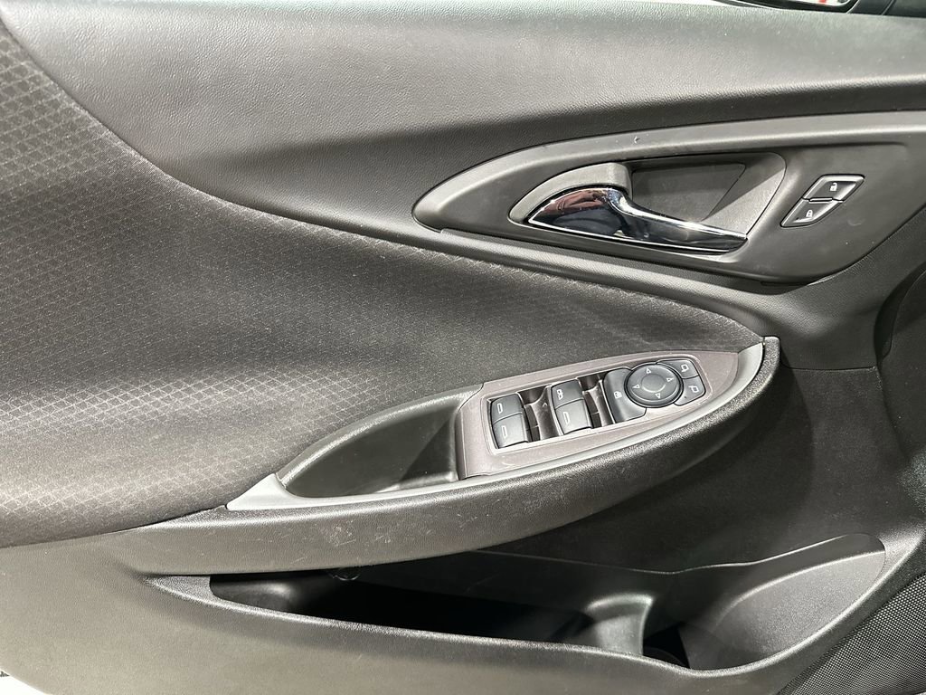 Used 2024 Chevrolet Malibu LT image 14