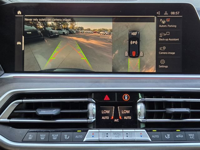 Used 2022 BMW X5 xDrive40i w/ M Sport Package AWD/4WD image 17