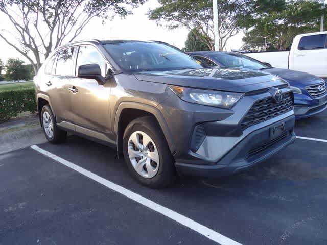 Used 2019 Toyota RAV4 LE w/ Carpet Mat Package FWD image 3
