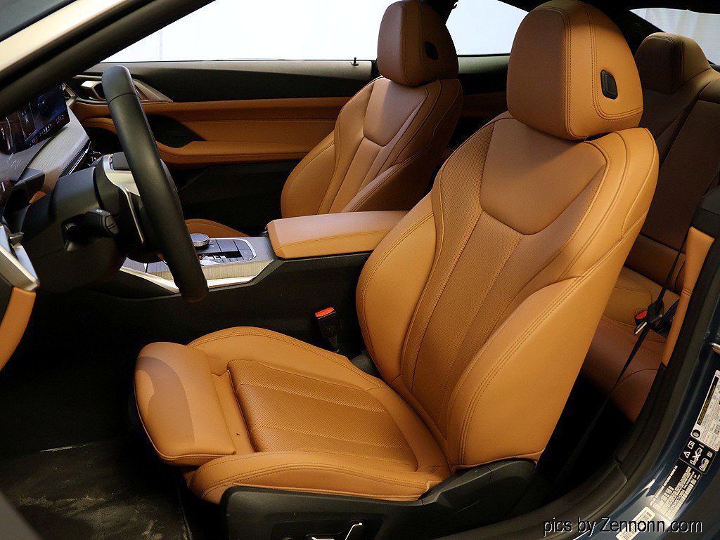 Used 2025 BMW 430i xDrive Coupe w/ Premium Package image 10