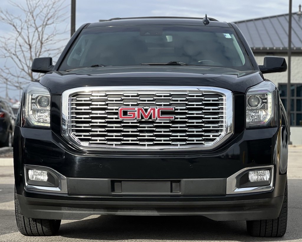 Used 2019 GMC Yukon Denali w/ Denali Ultimate Package image 12