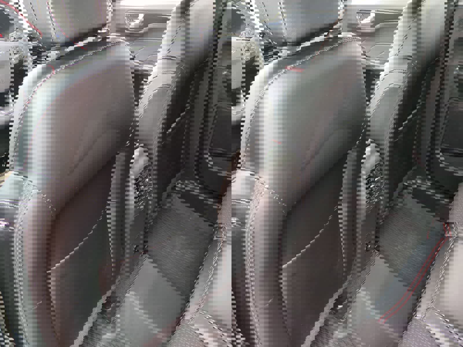 Used 2024 Ford Escape ST-Line Select w/ Tech Pack #2 image 18