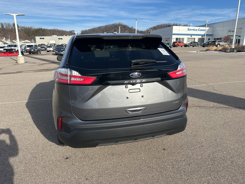 Used 2024 Ford Edge SE image 8
