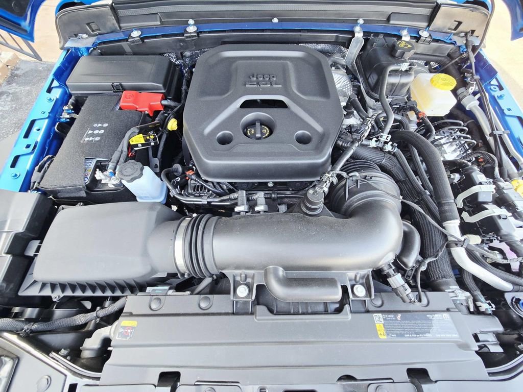 Certified 2025 Jeep Wrangler Sport S image 18