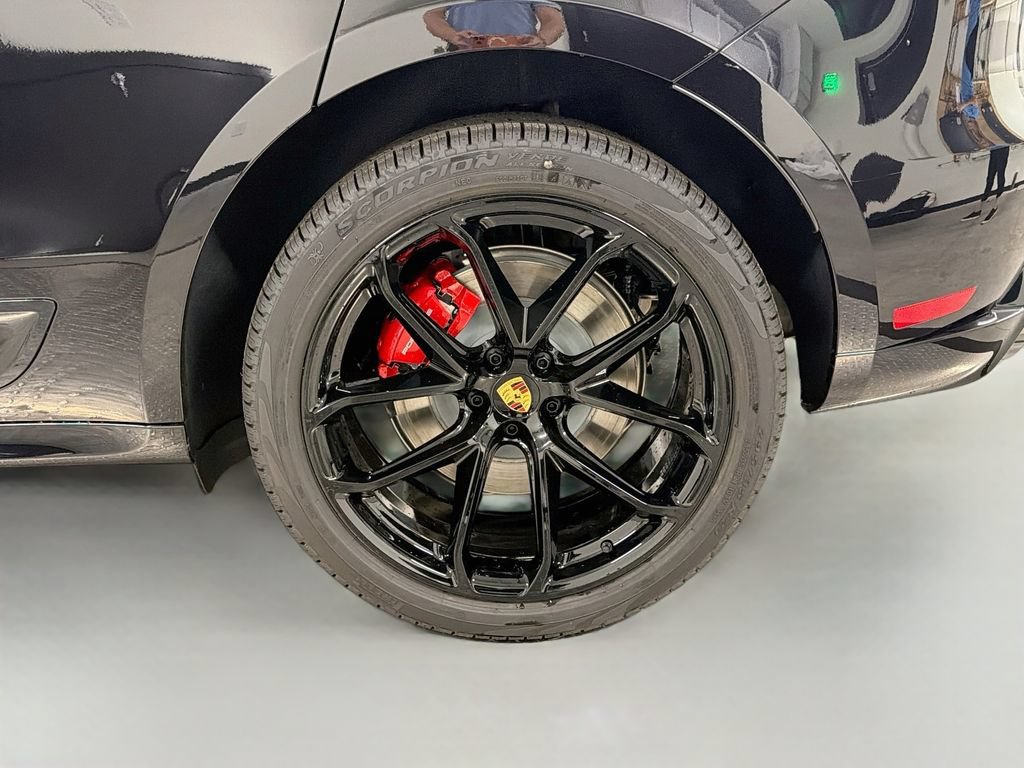 New 2026 Porsche Macan GTS AWD/4WD image 34