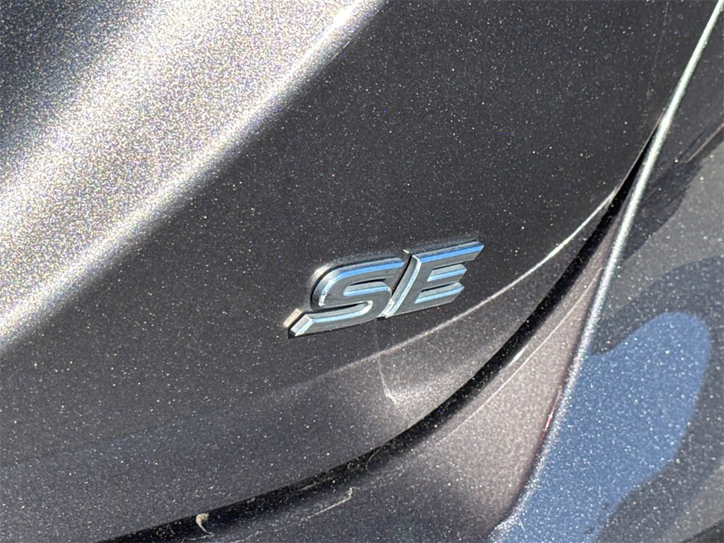 Used 2023 Toyota Camry SE image 14