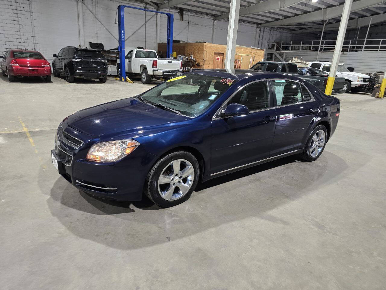Used 2011 Chevrolet Malibu LT w/ Interface Package FWD image 2