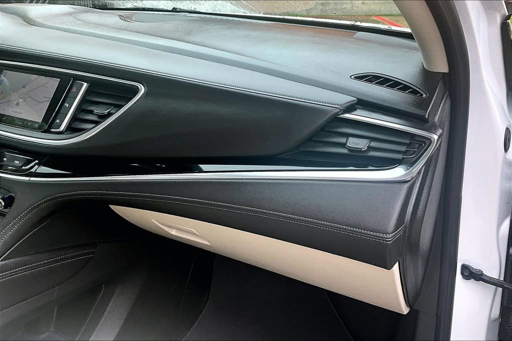 Used 2023 Buick Enclave Avenir w/ Avenir Technology Package FWD image 21