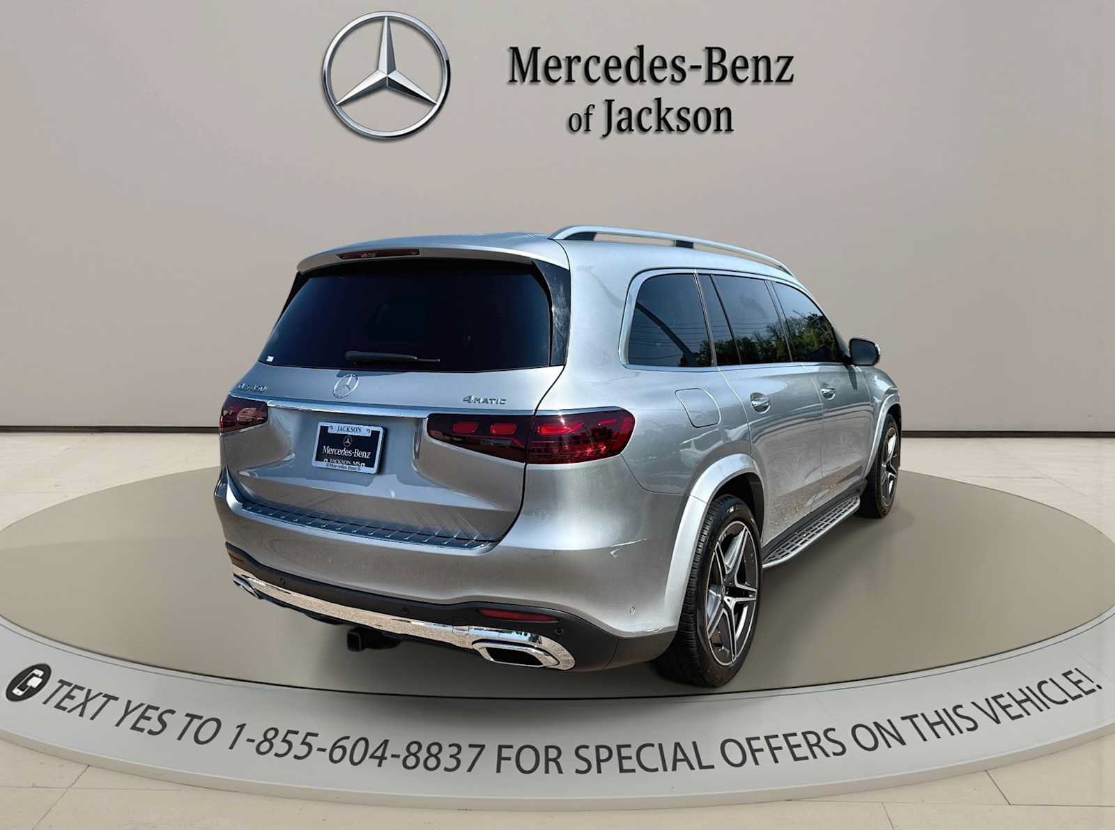 Used 2024 Mercedes-Benz GLS 450 4MATIC image 8