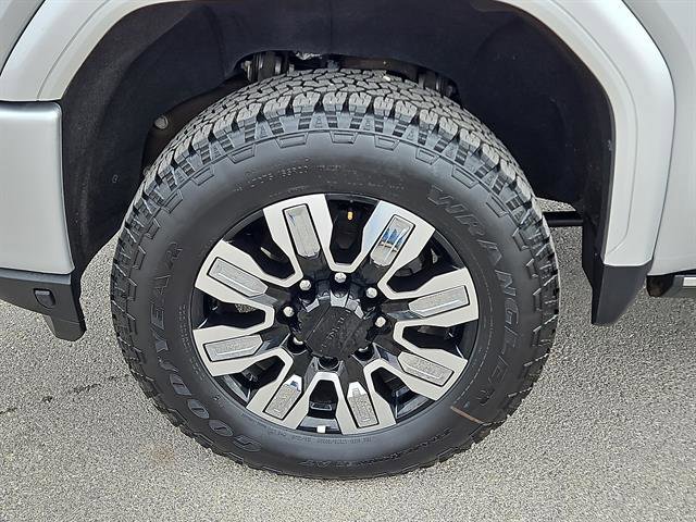 Used 2022 GMC Sierra 2500 Denali image 10