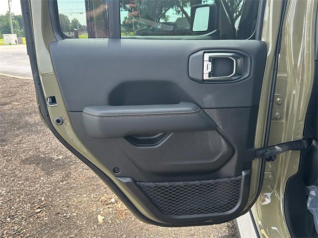 New 2025 Jeep Wrangler Unlimited Rubicon 392 image 23