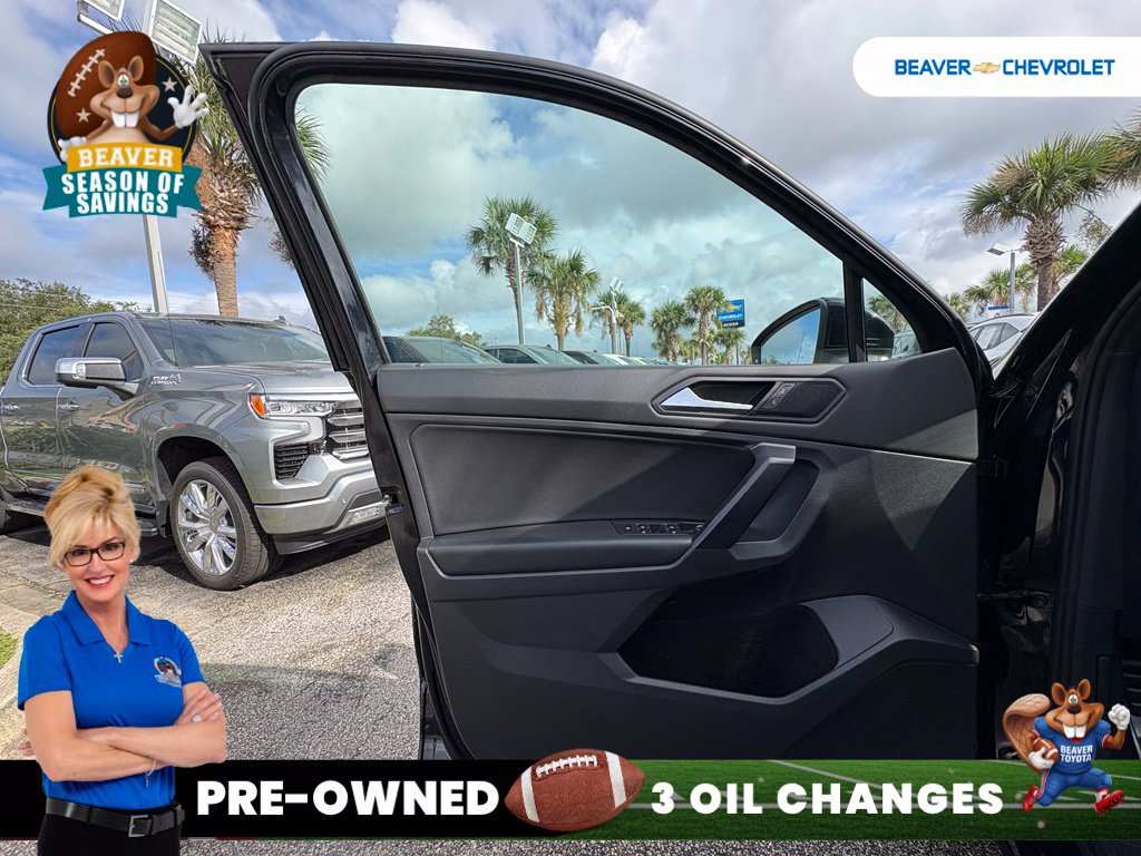 Used 2021 Volkswagen Tiguan SE R-Line FWD image 33