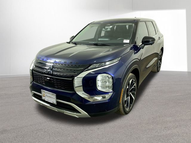 Used 2022 Mitsubishi Outlander SE image 22