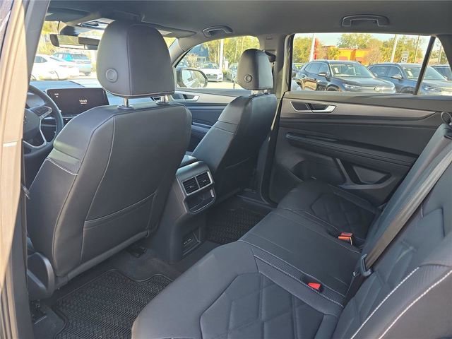 New 2026 Volkswagen Atlas Cross Sport SE image 10