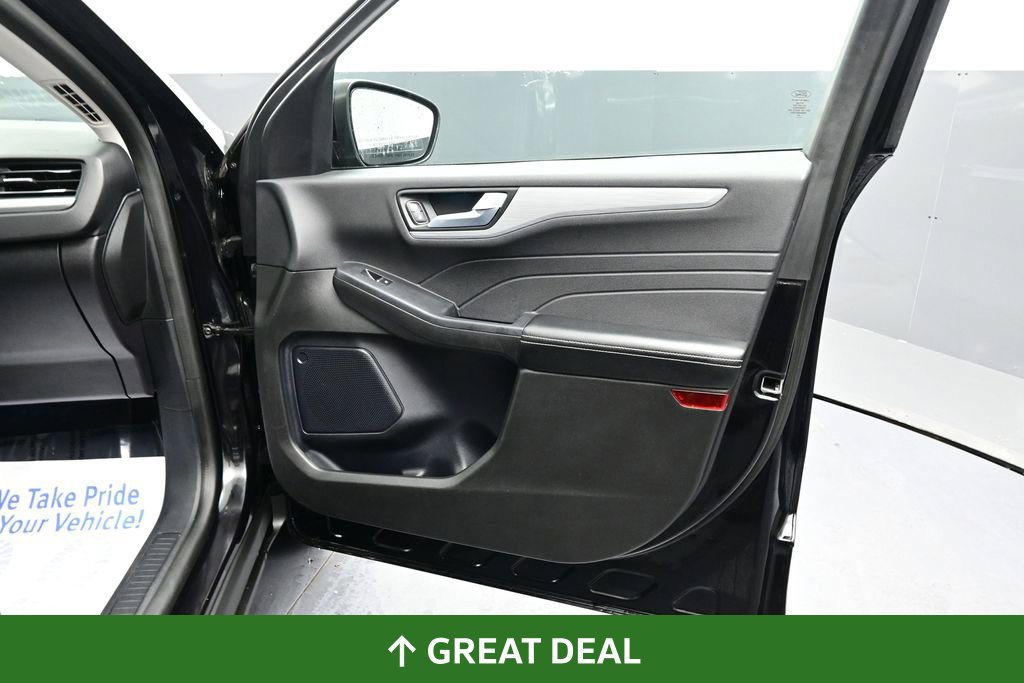 Used 2024 Ford Escape Platinum AWD/4WD image 21