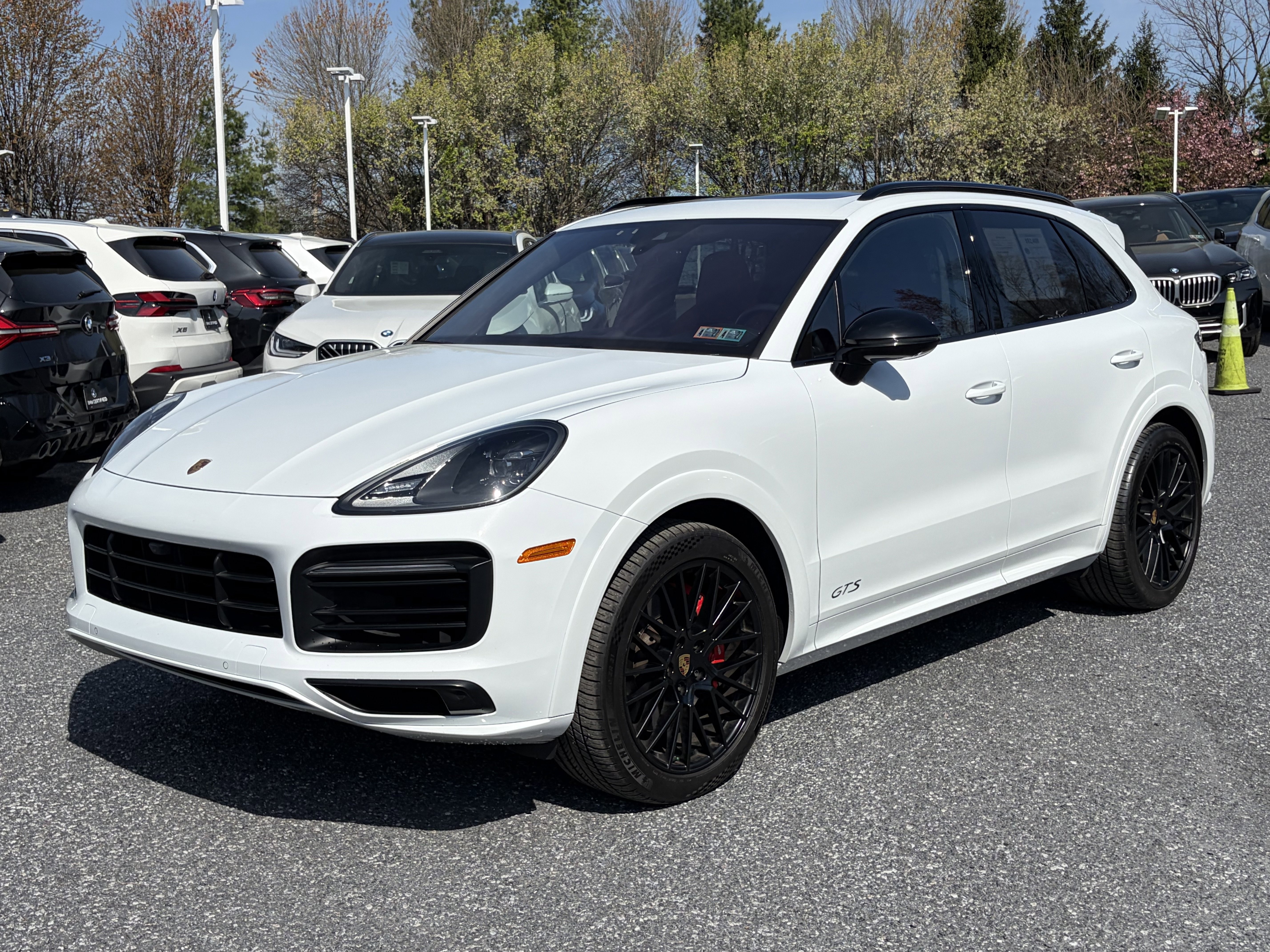 Used 2023 Porsche Cayenne GTS image 1