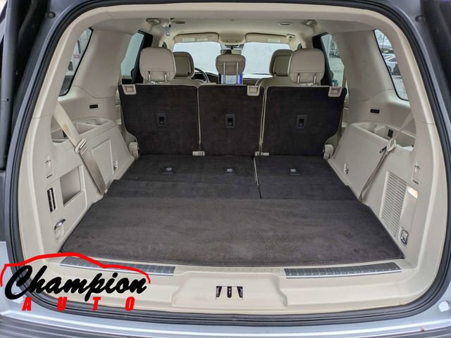 Used 2019 Lincoln Navigator Select w/ Technology Package RWD image 15