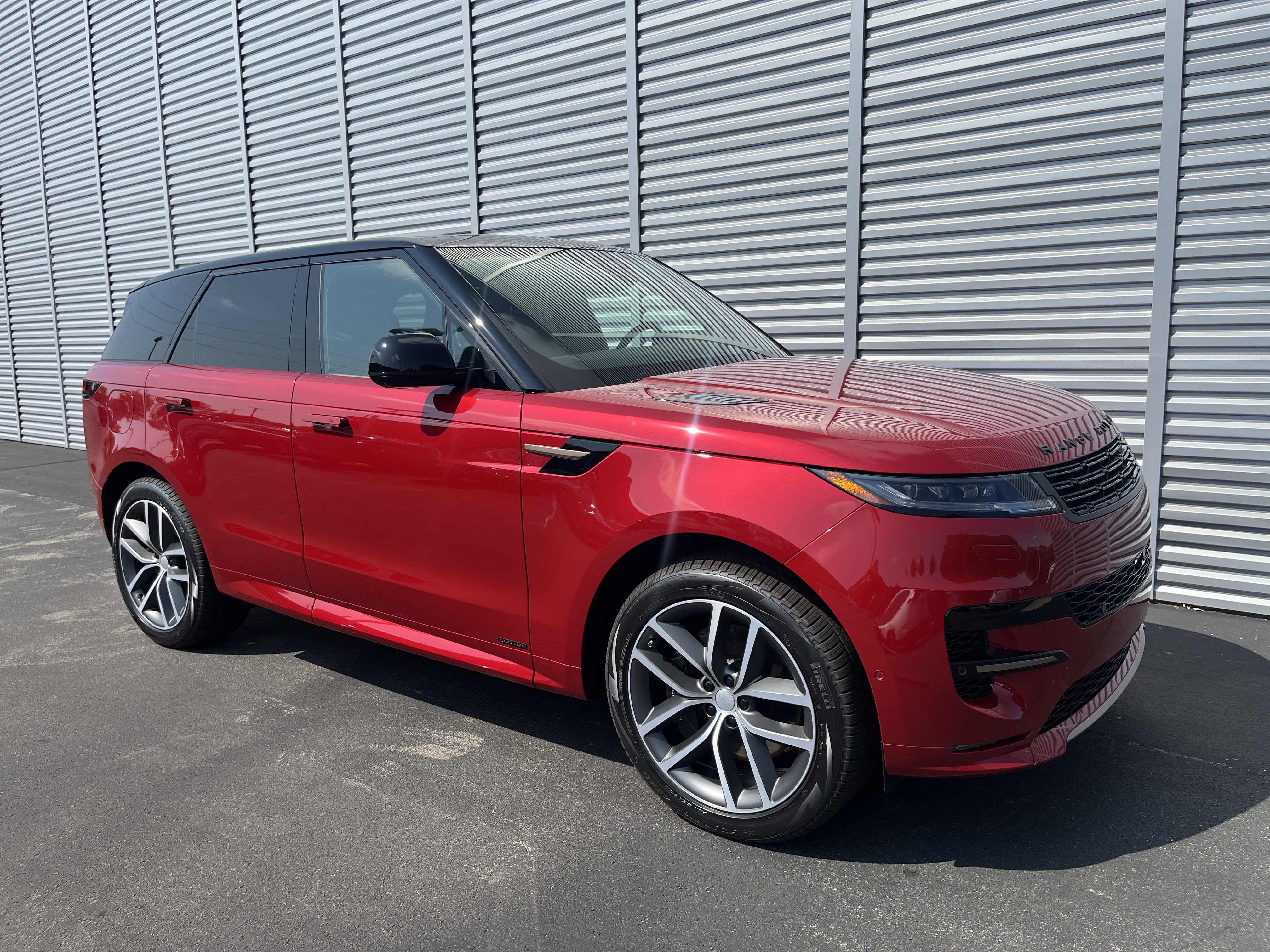 New 2025 Land Rover Range Rover Sport Autobiography image 6