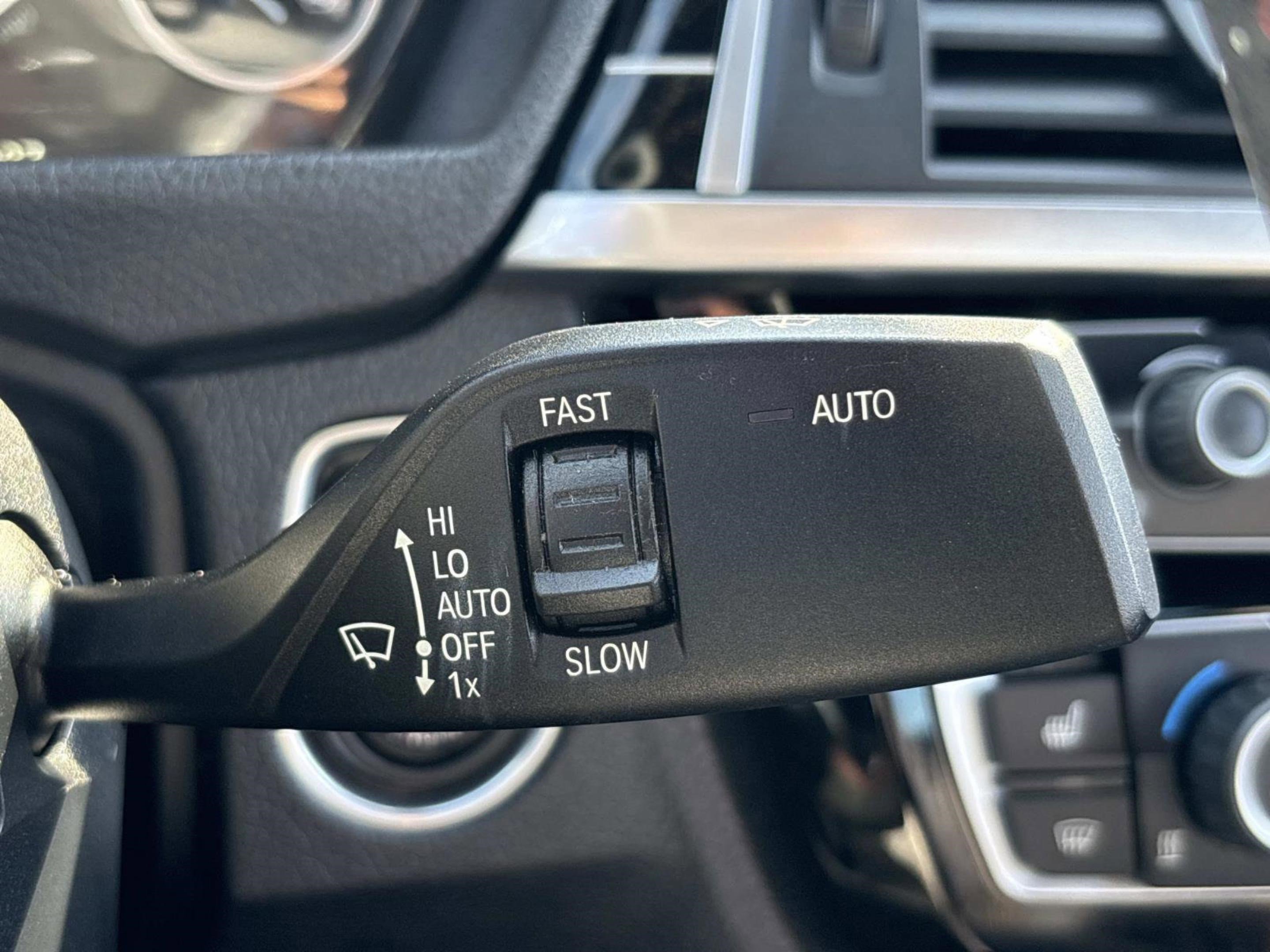 Used 2019 BMW 430i Convertible w/ Convenience Package image 28