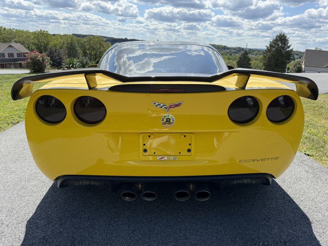 Used 2006 Chevrolet Corvette Z06 w/ Preferred Equipment Group image 14