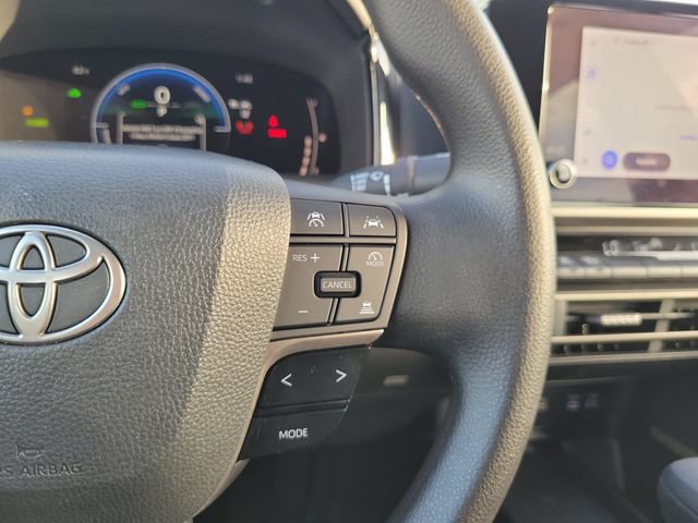 Used 2025 Toyota Camry LE w/ Convenience Package FWD image 16