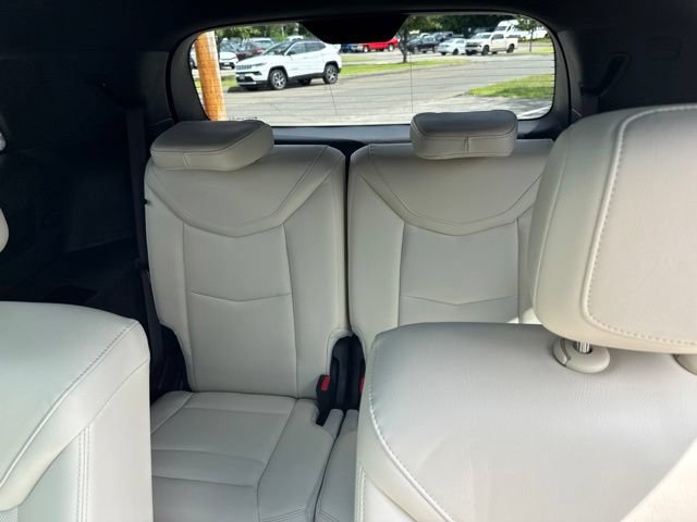 Used 2025 Cadillac XT6 Sport w/ LPO, Floor Liner Package AWD/4WD image 17