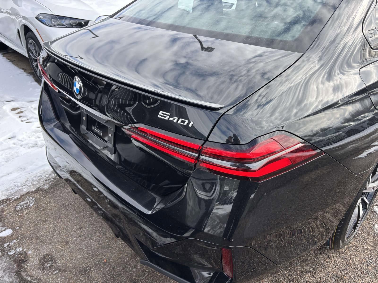 New 2026 BMW 540i xDrive w/ M Sport Package image 5