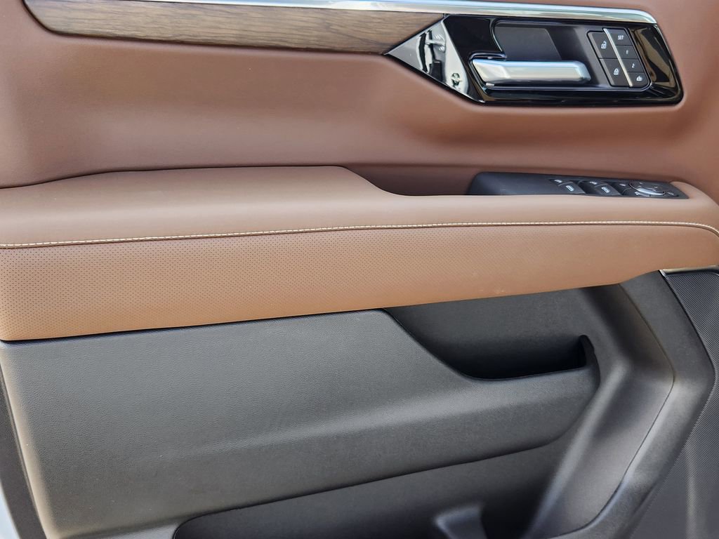 New 2026 Chevrolet Tahoe High Country AWD/4WD image 8