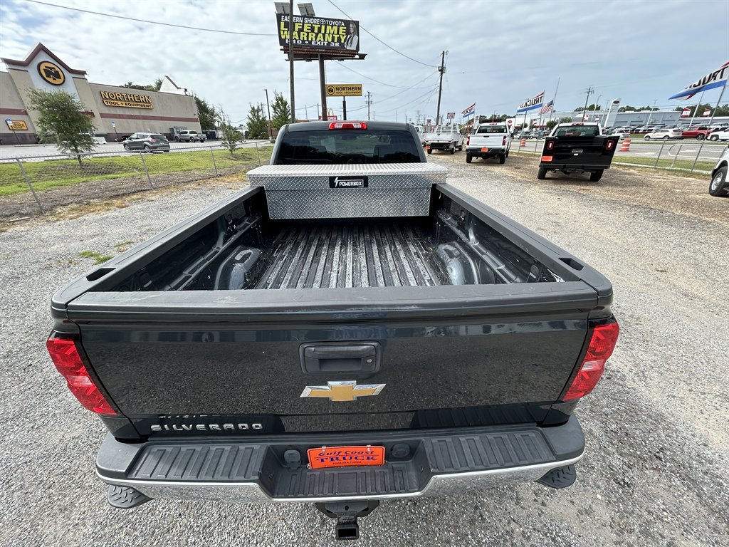 Used 2017 Chevrolet Silverado 2500 W/T AWD/4WD image 19