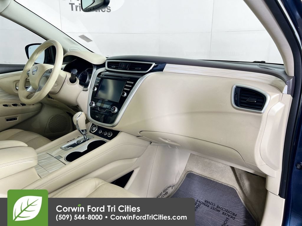 Used 2015 Nissan Murano Platinum w/ Platinum Technology Package FWD image 32