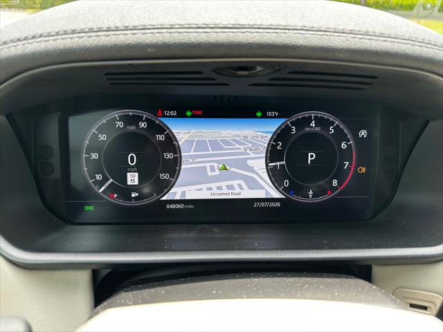 Used 2020 Land Rover Discovery HSE AWD/4WD image 13