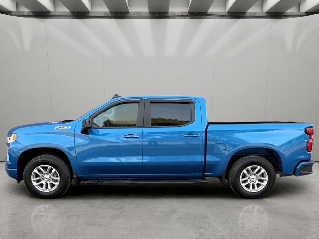 Used 2023 Chevrolet Silverado 1500 RST w/ Z71 Off-Road Package image 2