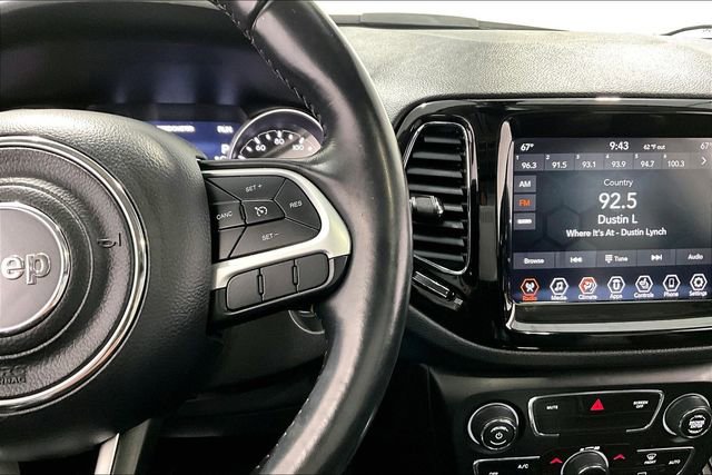 Used 2020 Jeep Compass Limited AWD/4WD image 12