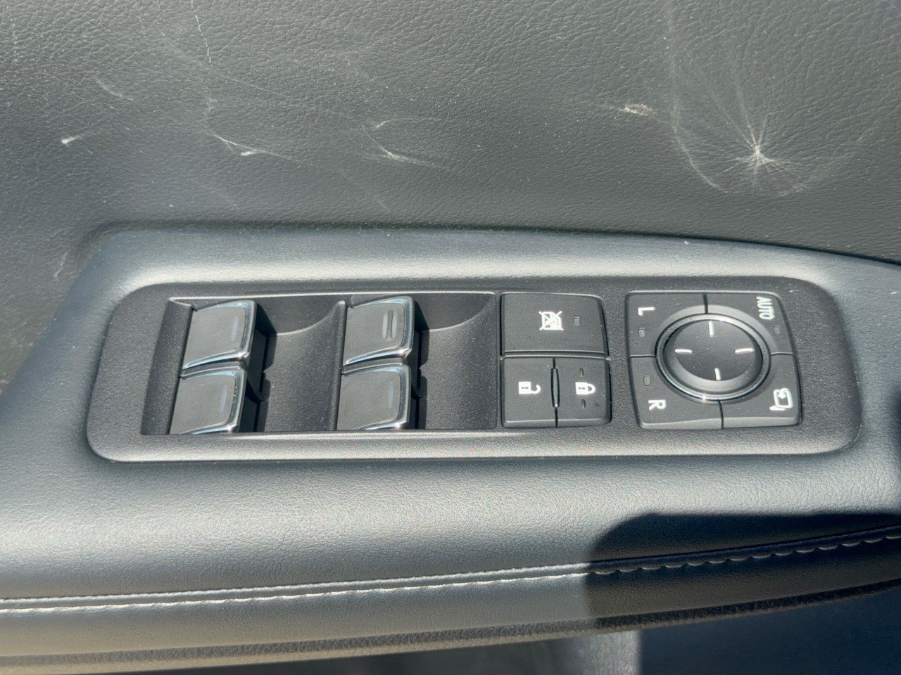 Used 2022 Lexus RX 350 F Sport w/ Cold Area Package (CT) AWD/4WD image 15