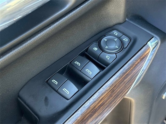 Used 2019 Chevrolet Silverado 1500 High Country image 26