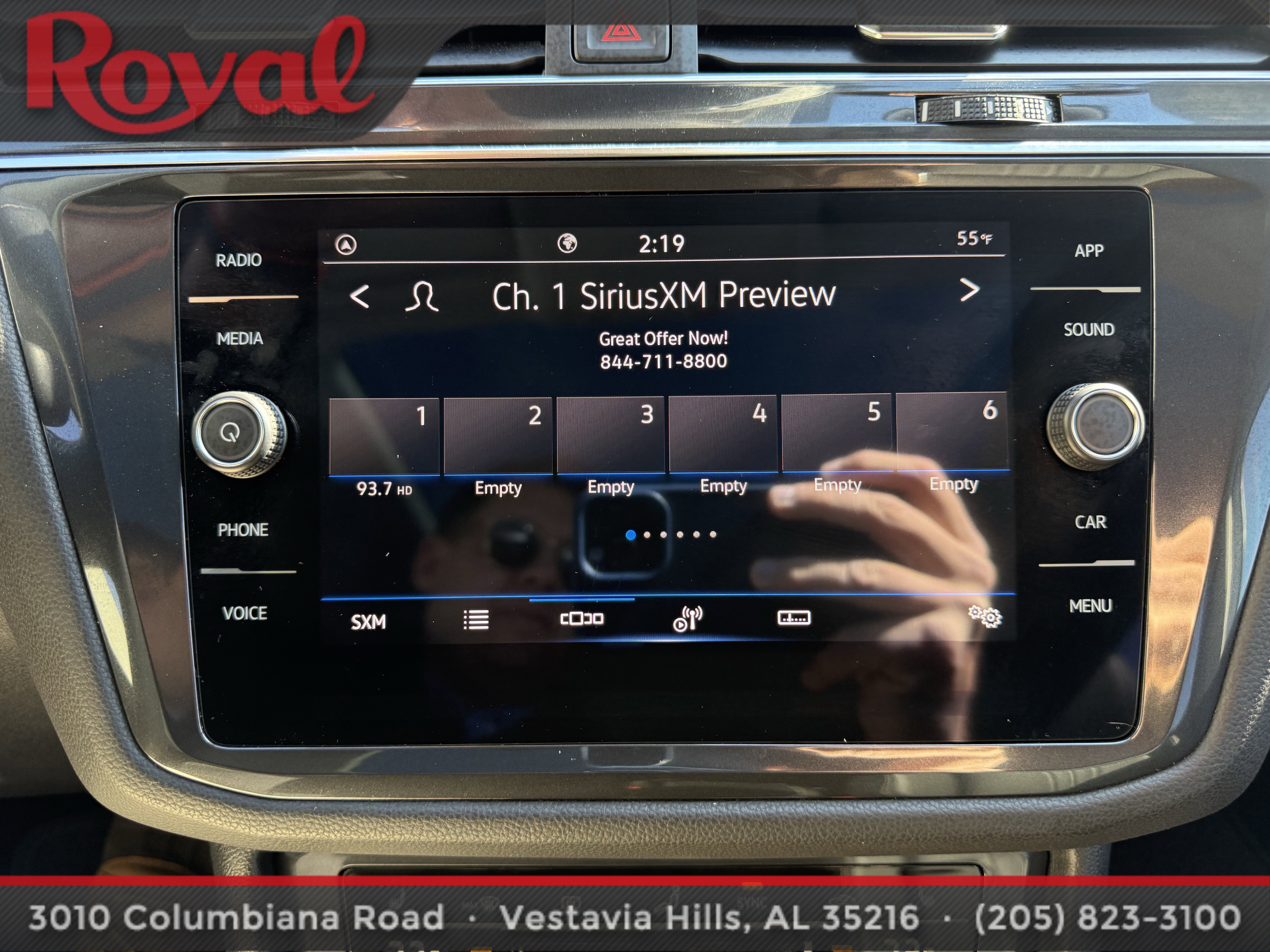 Certified 2022 Volkswagen Tiguan SE w/ Panoramic Sunroof Package image 19