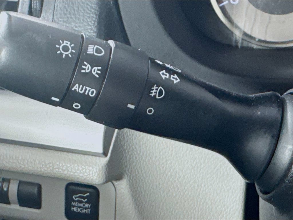 Used 2015 Subaru Forester 2.5i Limited AWD/4WD image 12