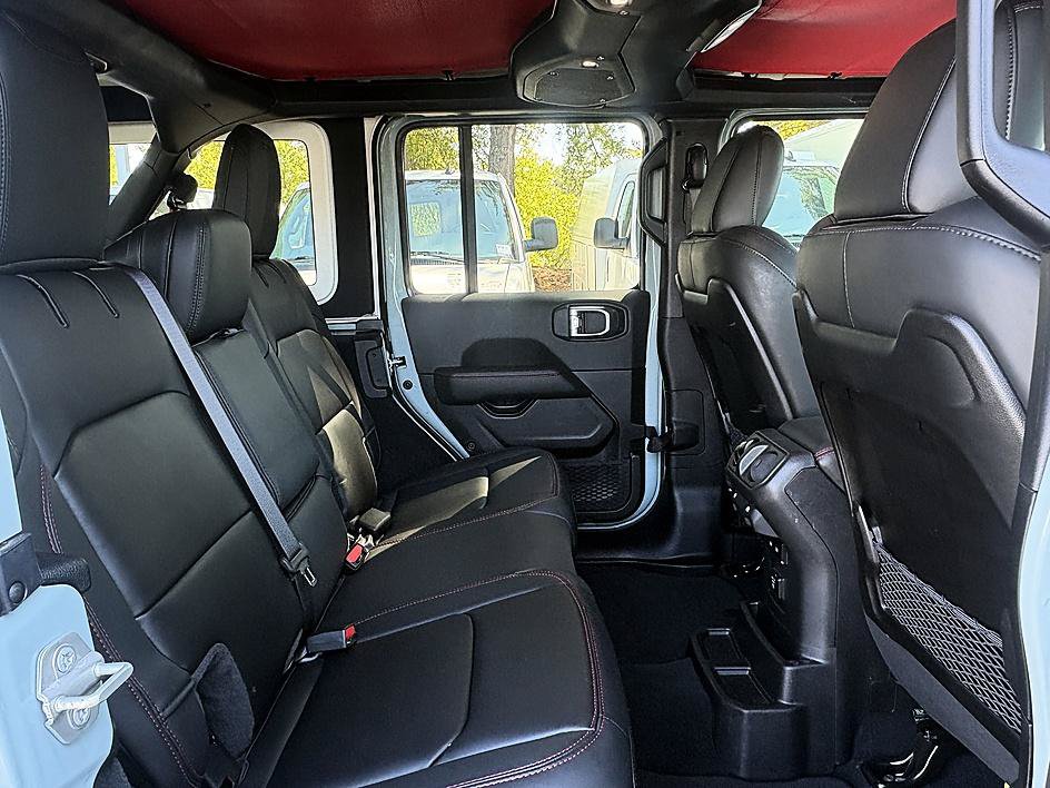 Used 2024 Jeep Wrangler Unlimited Rubicon AWD/4WD image 12