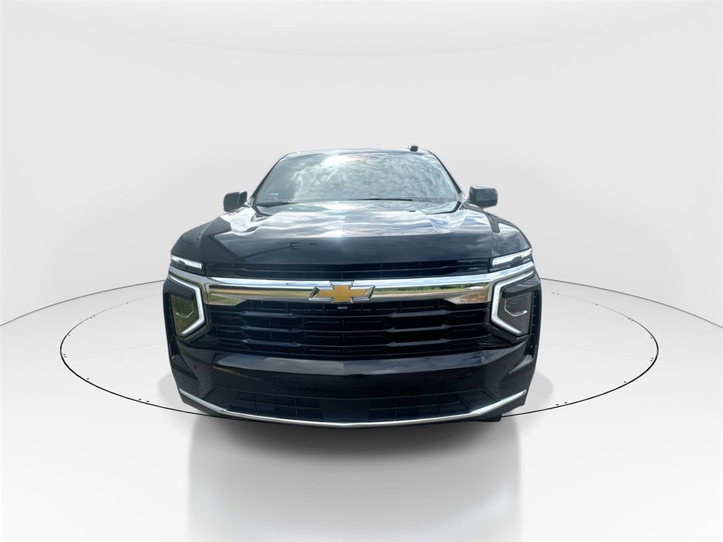 New 2026 Chevrolet Suburban LS image 3