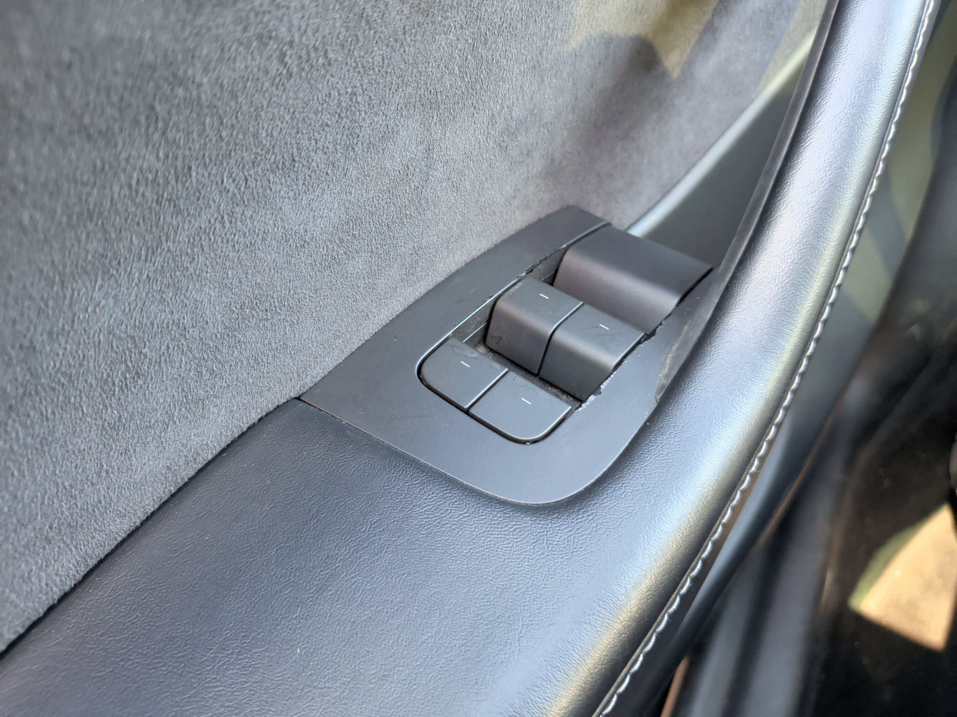 Used 2022 Tesla Model Y Performance image 22