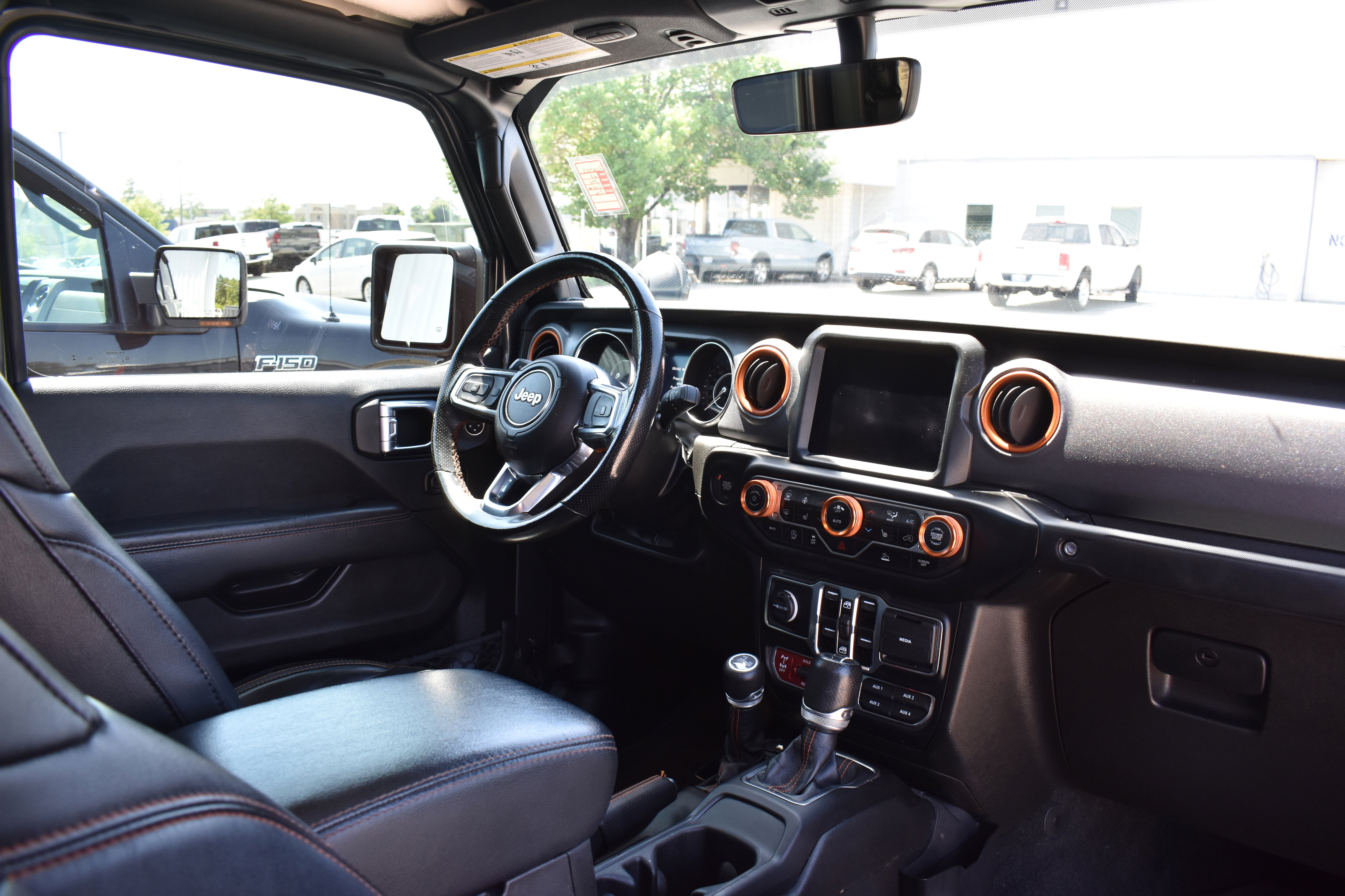 Used 2023 Jeep Gladiator Mojave w/ LED Lighting Group AWD/4WD image 29