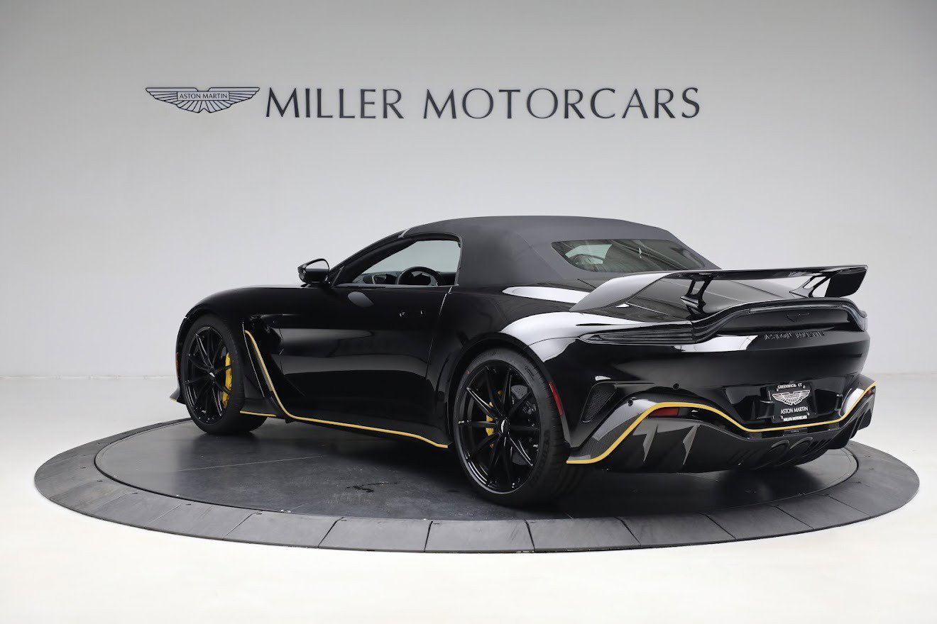 Used 2023 Aston Martin V12 Vantage Roadster image 15