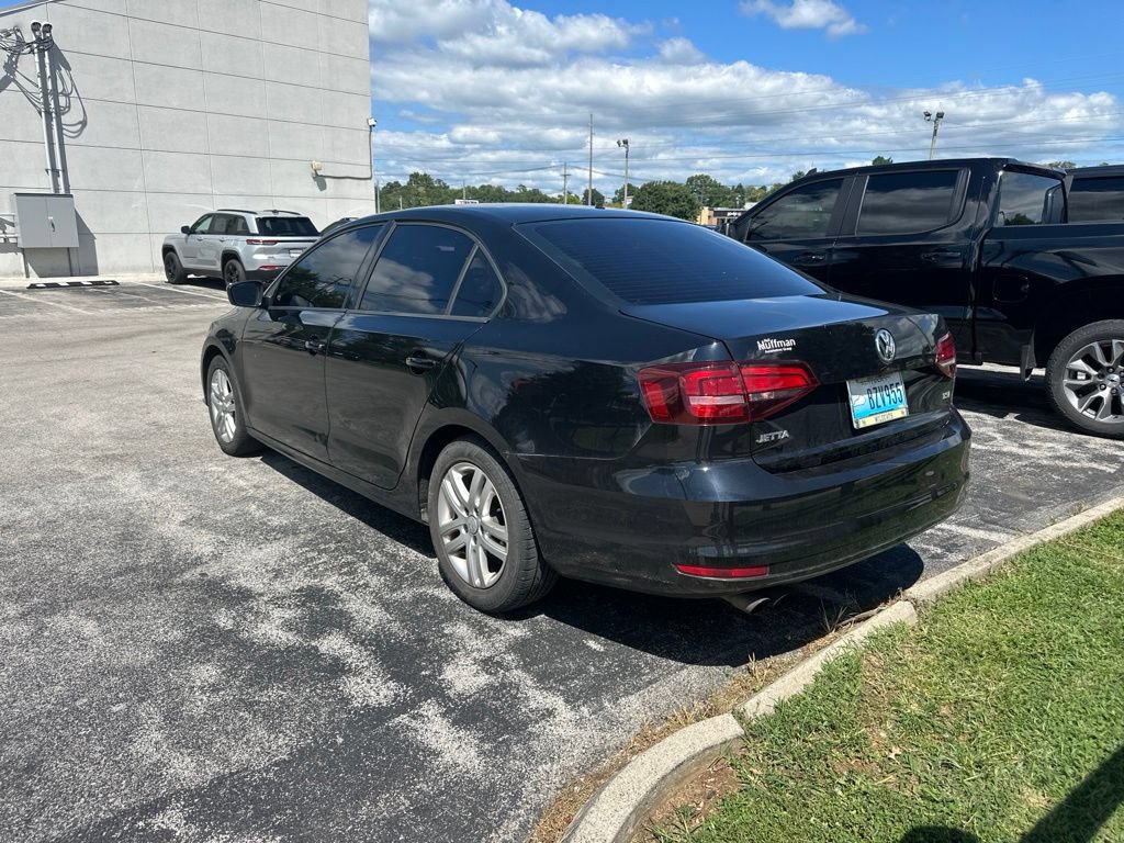 Used 2018 Volkswagen Jetta S w/ Cold Weather Package FWD image 4