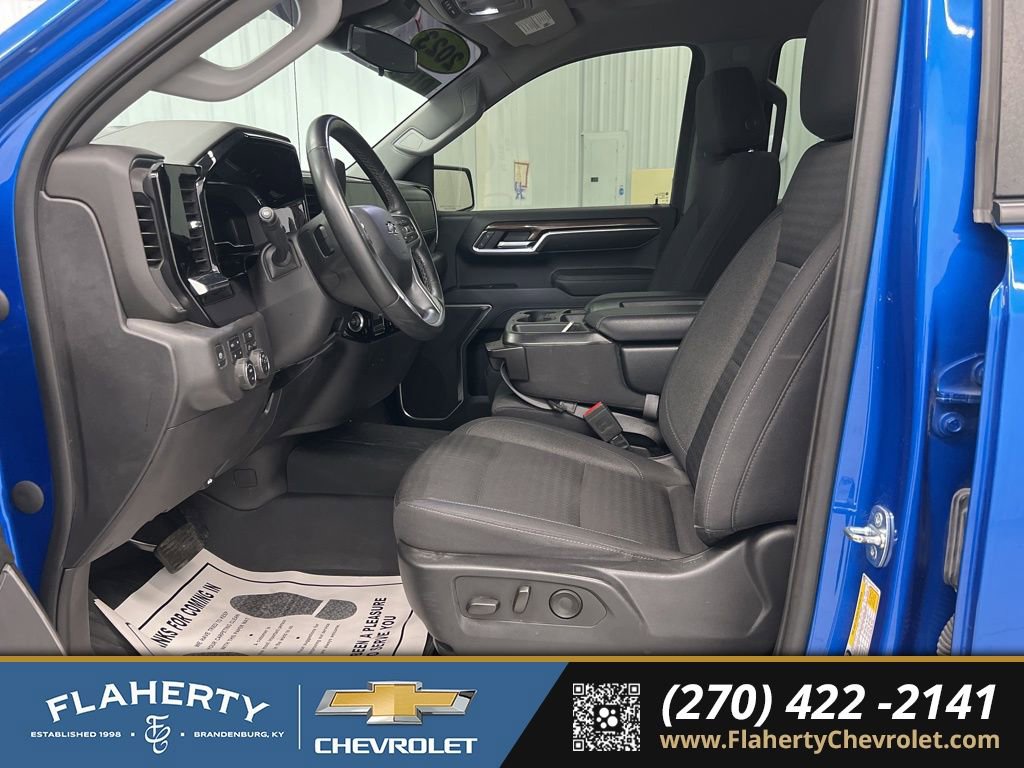 Used 2023 Chevrolet Silverado 1500 RST image 9