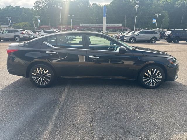 Used 2023 Nissan Altima 2.5 SV image 8