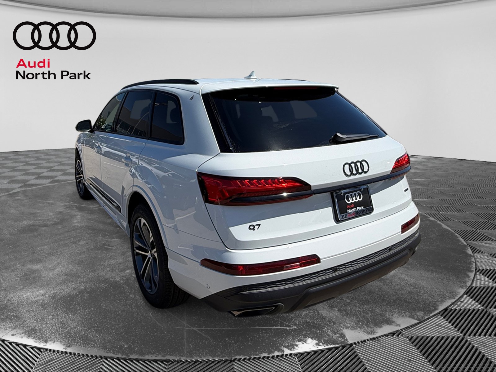 New 2026 Audi Q7 2.0T Premium AWD/4WD image 3