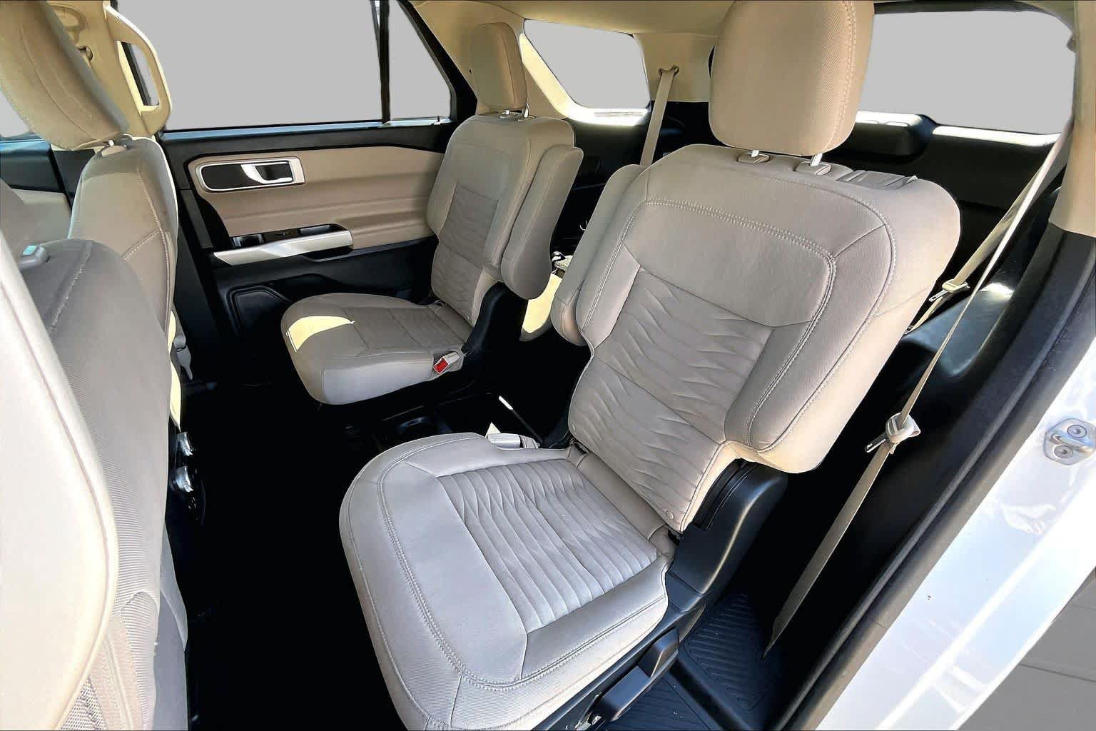Used 2021 Ford Explorer XLT RWD image 19