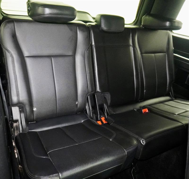 Used 2018 Ford Expedition XLT w/ Equipment Group 201A image 8