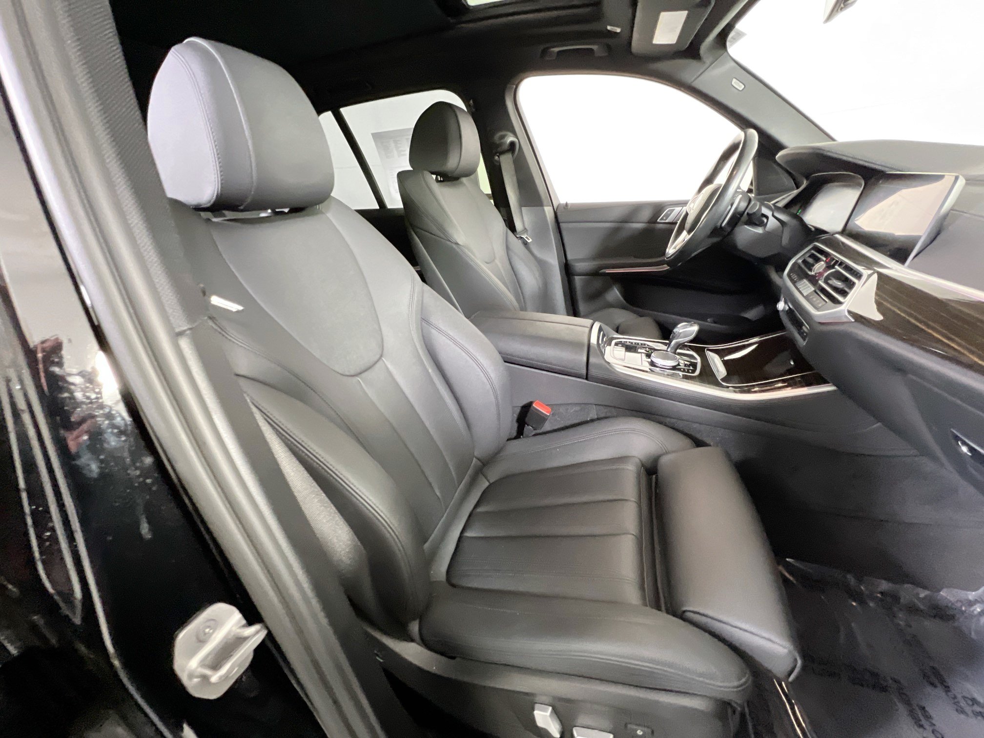 Used 2021 BMW X5 xDrive40i w/ Convenience Package AWD/4WD image 29
